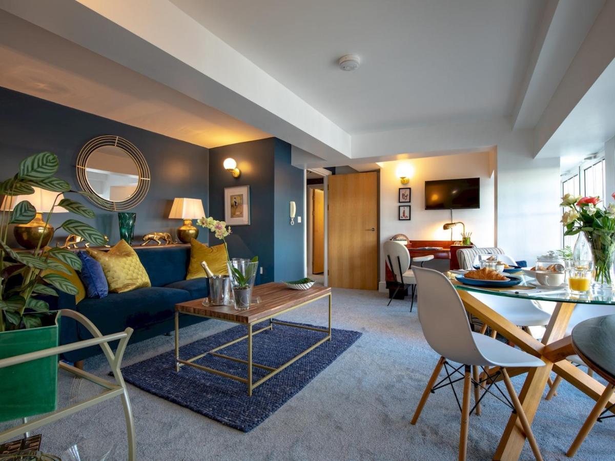 Pass The Keys Art Deco Inspired Apartment With Roof Top Views Shrewsbury Exterior photo